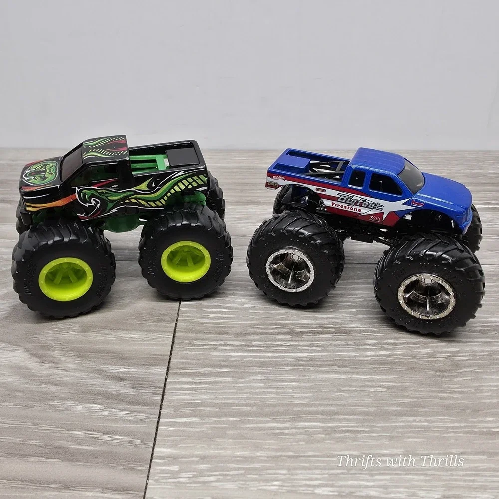 BIGFOOT Hot Wheels MONSTER TRUCKS Firestone - 1/64 MATTEL 2020 + Adventure Force